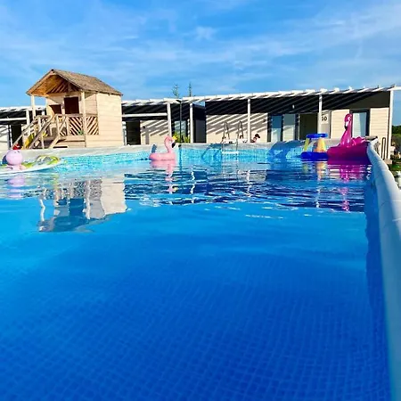 Resto Letniskowe Holiday park *